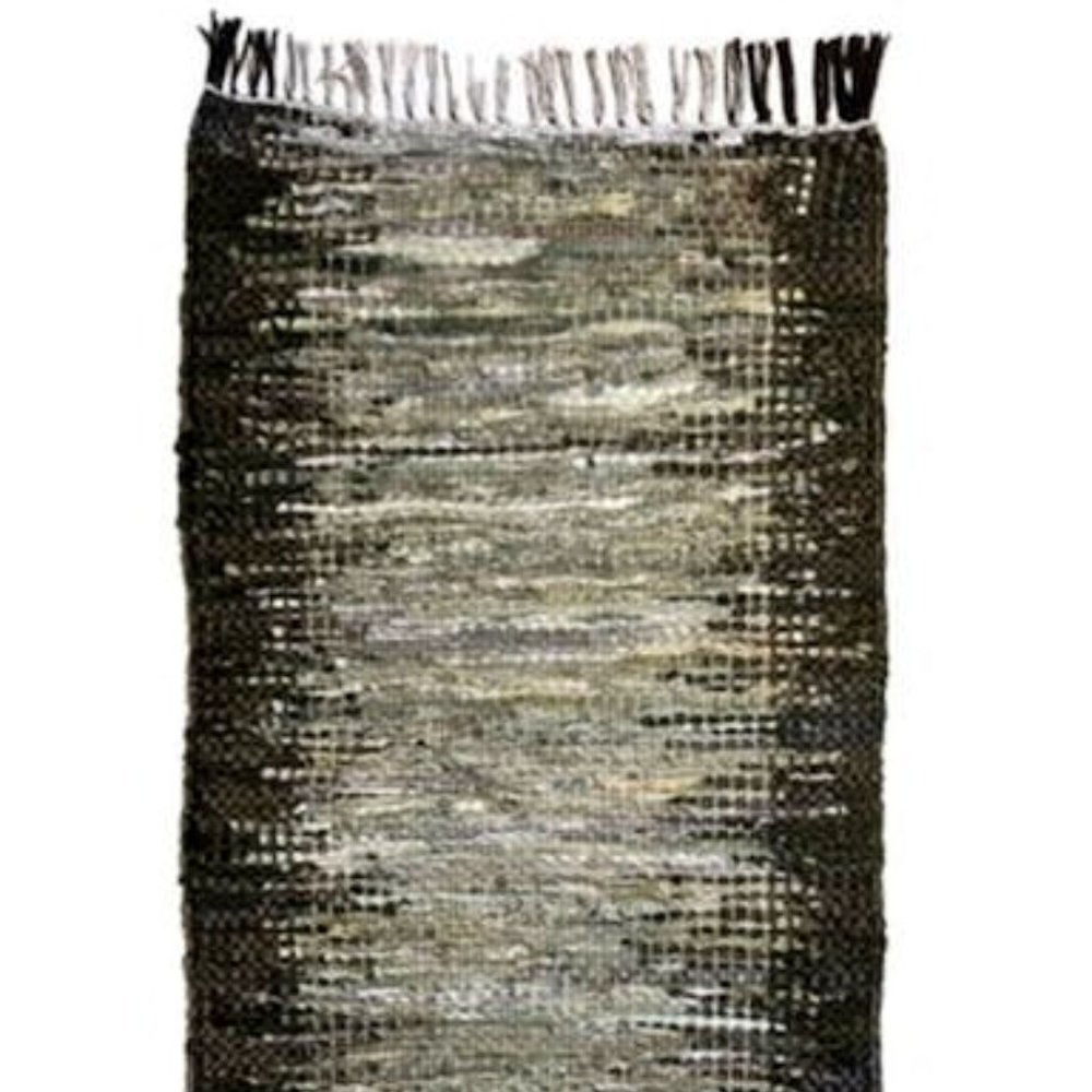 BCBGMAXAZRIA Ombre 27″ x 45″ Accent Rug Bedding